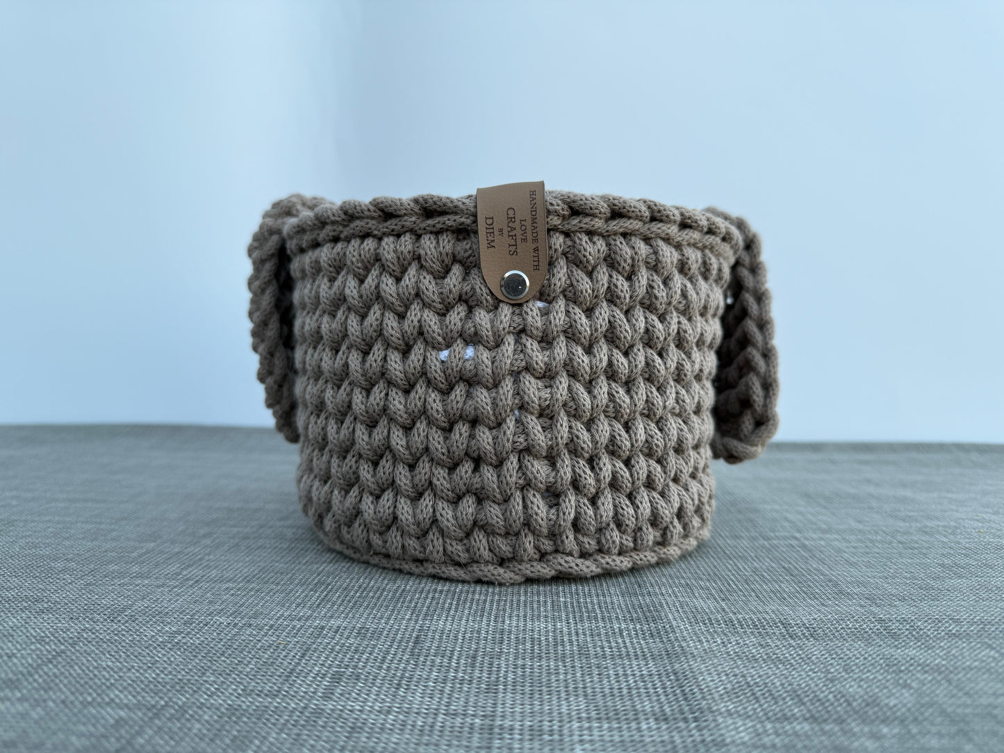 Handgefertigter Häkelkorb „Hund“ Hundekorb gehäkelter Tierkorb 16x14cm