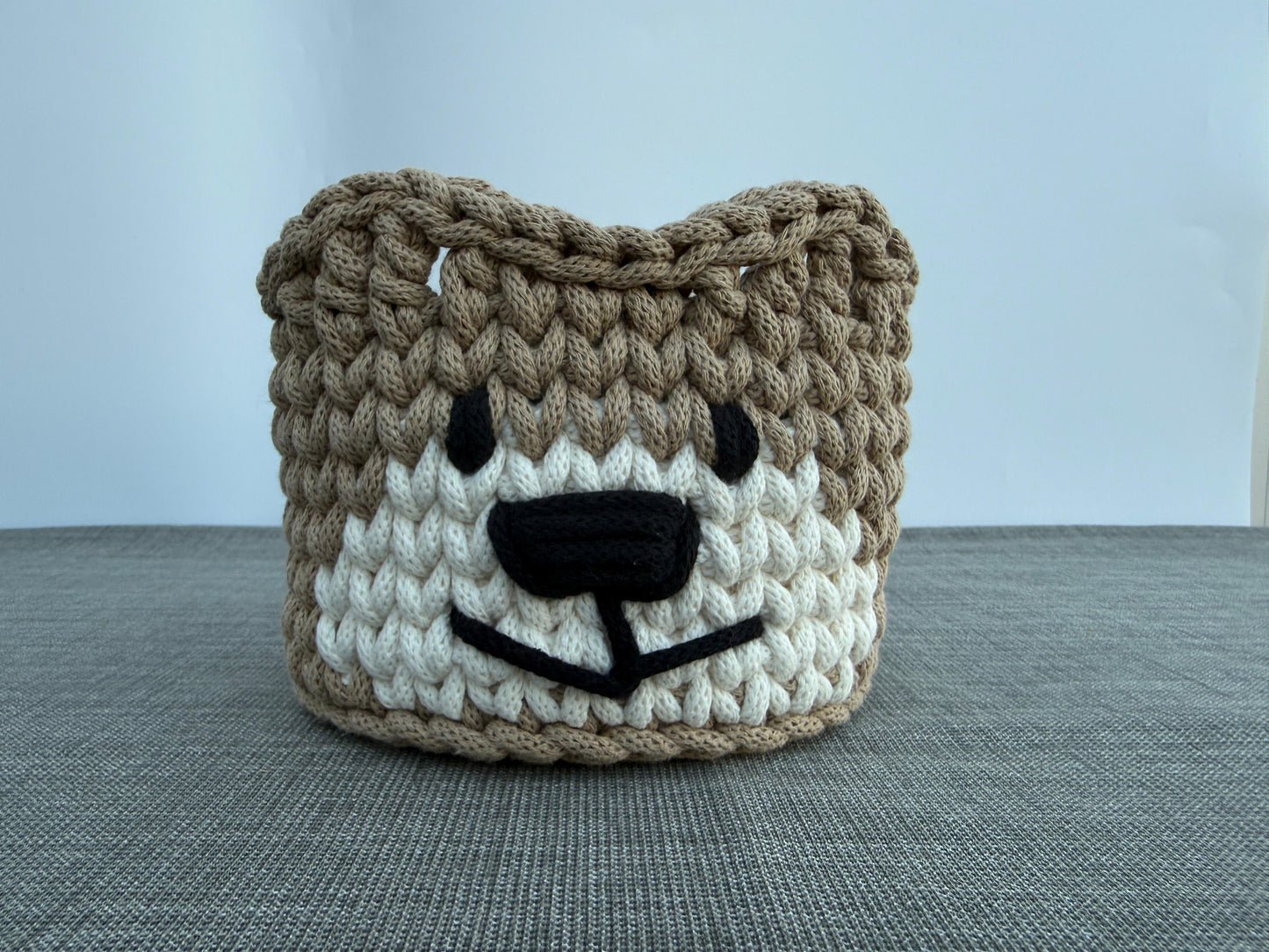 Handgefertigter Häkelkorb „Bär“ Bärenkorb gehäkelter Tierkorb 16x14cm