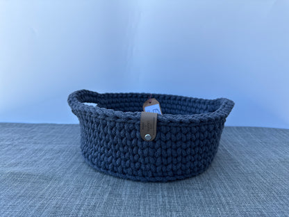 Handgefertigter Brotkorb mit Henkel 24x9cm Häkelkorb Strickmuster
