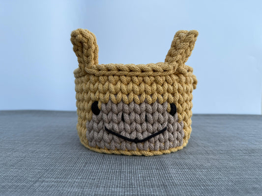 Handgefertigter Häkelkorb „Giraffe“ Giraffenkorb gehäkelter Tierkorb 16x14cm